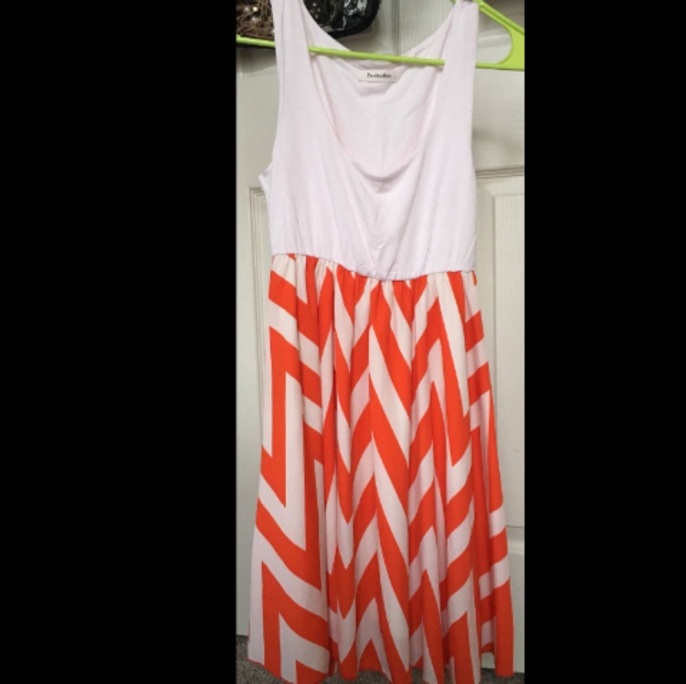 Sisters Boutique Chevron Print Sleeveless Dress